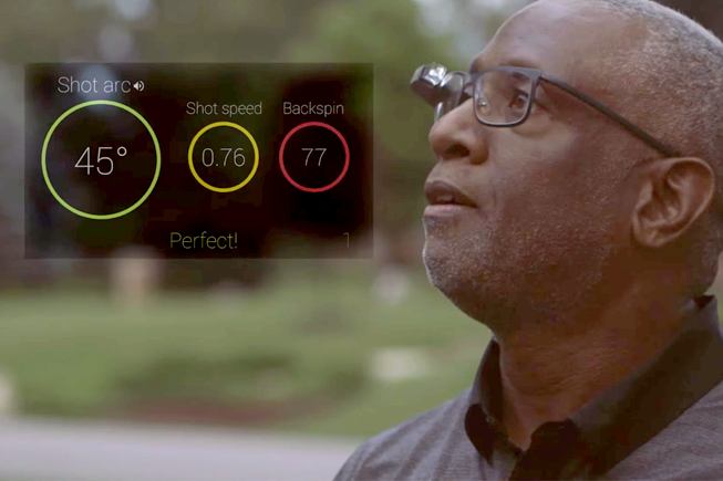 Le ballon de basket ball connecté disponible sur Google Glass