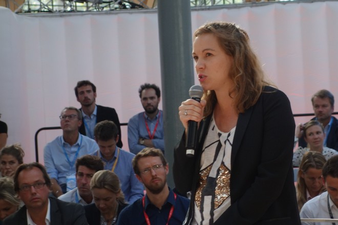 Axelle Lemaire : “il faut remplacer la loi actuelle sur les taxis”