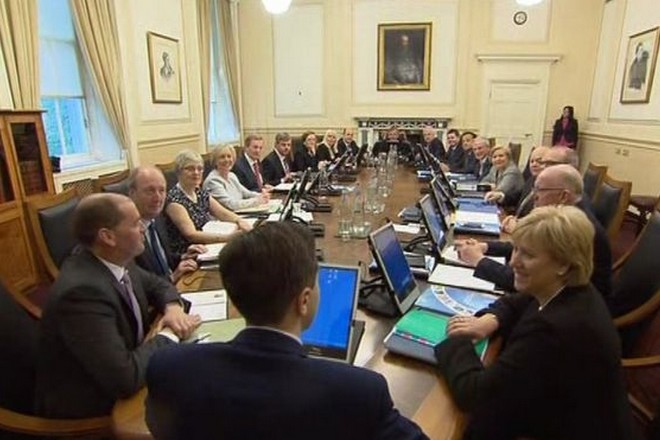 Réunion de crise du gouvernement irlandais suite aux 13 milliards de rappel d’impôts d’Apple