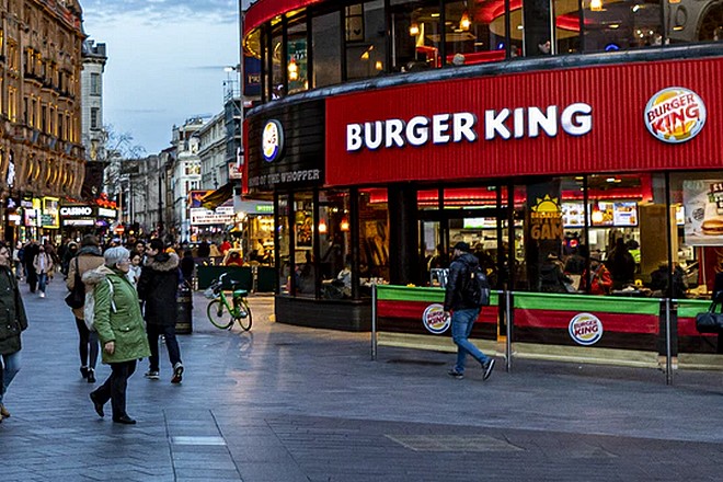 Burger King met ses franchisés aux commandes de leur présence sur le Web
