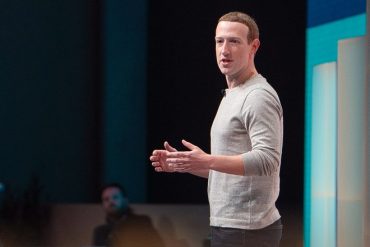 Mark Zuckerberg annonce 10 000 suppressions de postes supplémentaires
