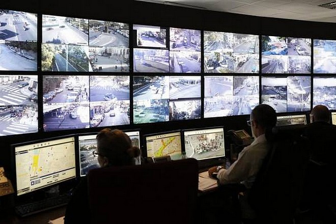 Sécurité : le ministre de l’intérieur critique le maire de Grenoble avec des statistiques