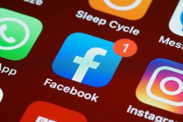 Facebook devant la Cour de justice européenne pour son usage des données personnelles