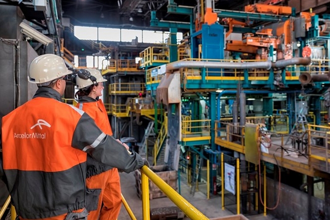 Le sidérurgiste ArcelorMittal expérimente la 5G dans ses usines en France