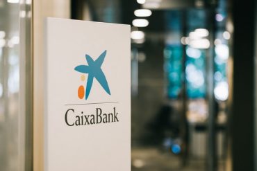 La banque espagnole CaixaBank accélère dans l’intelligence artificielle avec Google