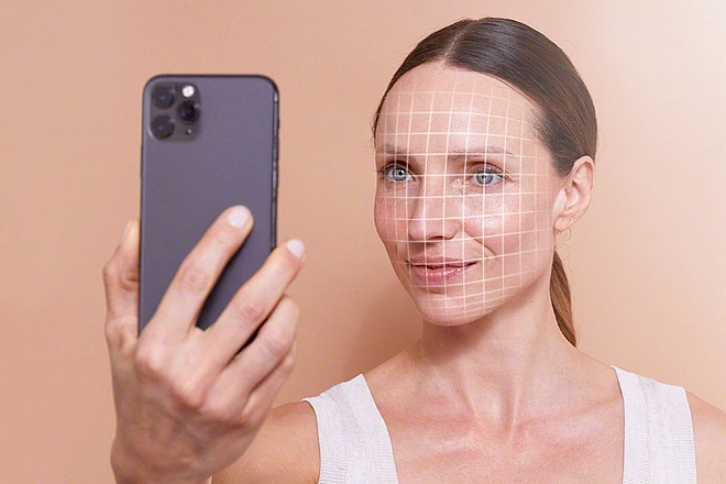 Cosmétiques : Valmont analyse la peau par intelligence artificielle via internet