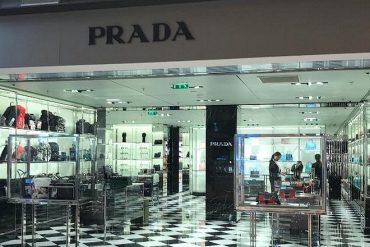 Luxe : Prada veut ré-imaginer les expériences clients en temps réel