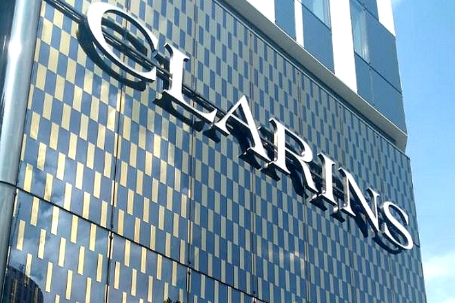 La marque de cosmétiques Clarins transforme le suivi des internautes sans cookies