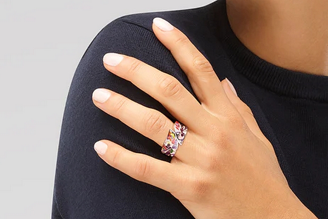 Le fabricant de bijoux groupe Fleurus renouvelle sa stratégie publicitaire cross-media