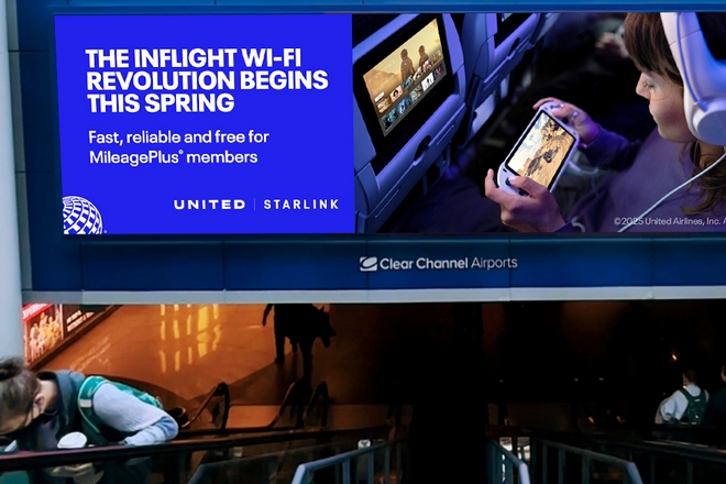 Fidélisation client : United Airlines accélère sur la connectivité Starlink à bord de ses avions