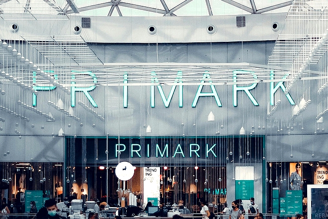 Primark refuse la livraison e-commerce dans l’habillement car cela coûte trop cher