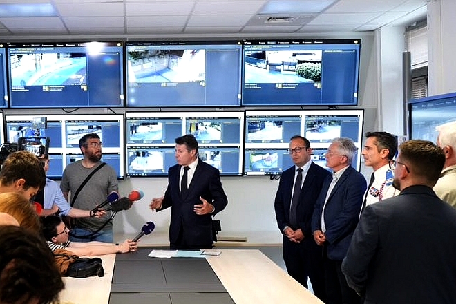 Le maire de Nice s’insurge contre le retrait de la vidéo surveillance des écoles exigé par la Cnil