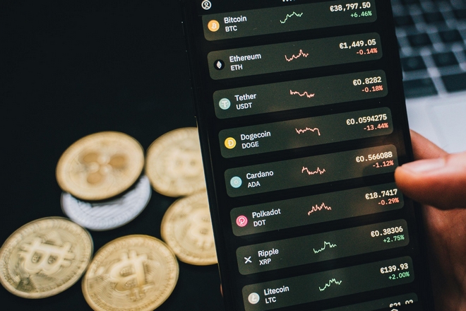 Les géants du commerce Walmart et Amazon explorent l’usage de stablecoins