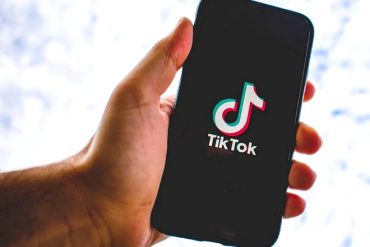 Le propriétaire chinois de TikTok signe la vente de ses opérations aux États-Unis
