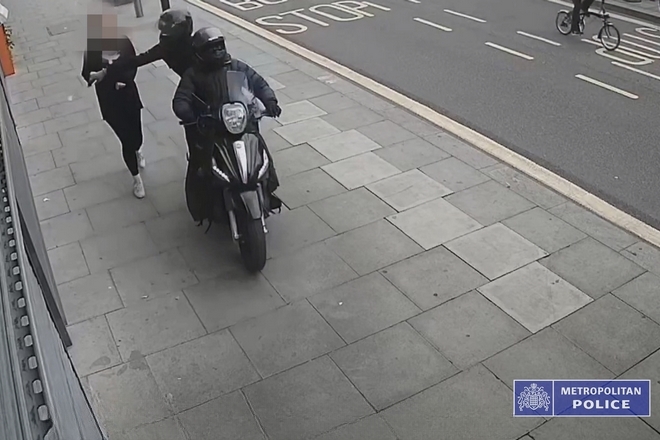 Vols de 40 000 smartphones sur un an en Grande Bretagne : 46 personnes arrêtées