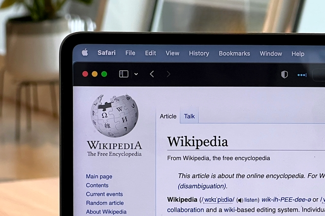 Chute de 8% du trafic direct de Wikipédia : l’IA générative mise en cause