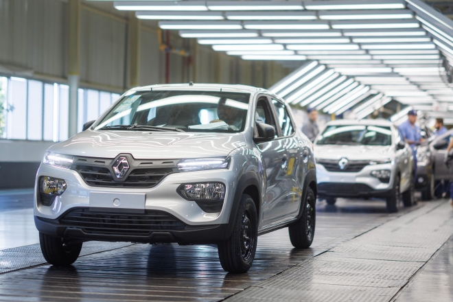 Un assistant conversationnel sur le site de Renault créé avec l’IA Gemini de Google